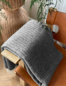 Elvang Denmark Hope throw Throw Grey