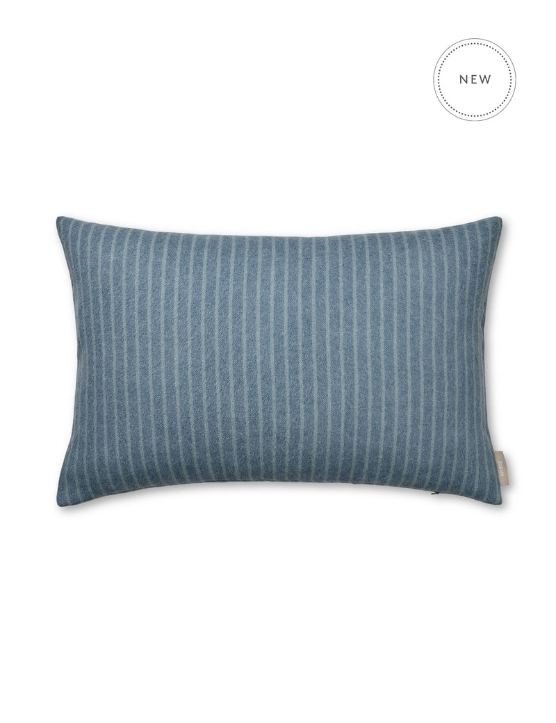 Elvang Denmark Stripes Kissenbezug 40x60 cm Cushion Mirage blue